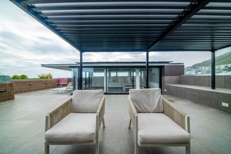 1 Bedroom Property for Sale in Sea Point Western Cape